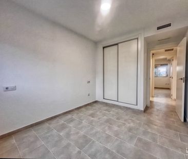 Piso 2 habitaciones de 69 m² en Les Marines (03700) - Photo 4