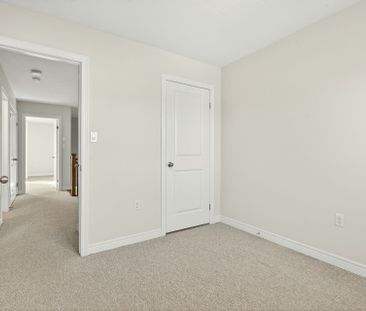 For Lease - 90 Raymond Road Unit# 34, Hamilton, Ontario - Photo 1