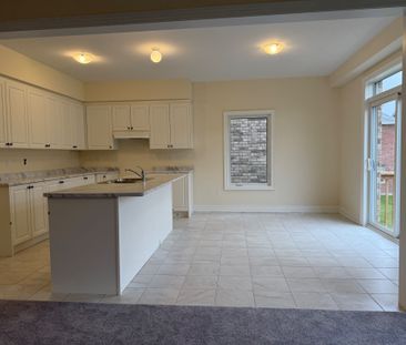 For Lease - 29 North Garden Boulevard, Scugog, Ontario - Photo 2