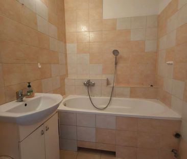 Mieszkanie bez umeblowania - Zdjęcie 2