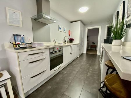 1 bedroom flat to rent - Photo 4
