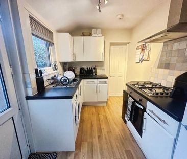 2 bedroom terraced house to rent - Photo 3
