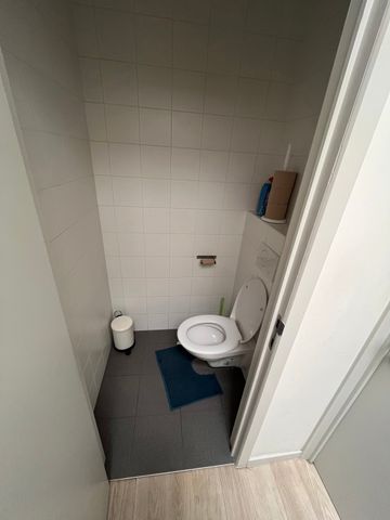 Instapklare studentenkamer met eigen badkamer en goede ligging - Photo 4