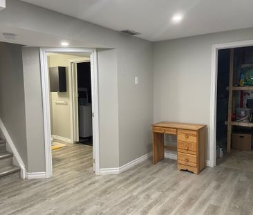 For Lease - 231 Inglis Court, North Dumfries, Ontario - Photo 4