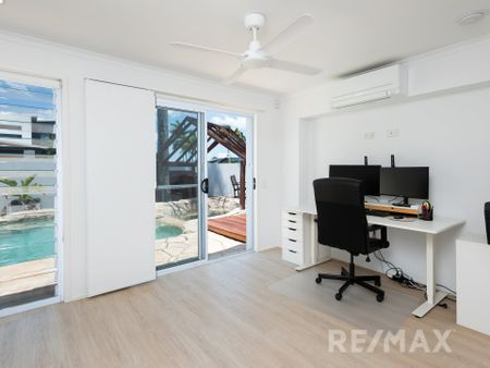 21 Cumberland Drive, Varsity Lakes QLD 4227 - House For Rent | Domain - Photo 5