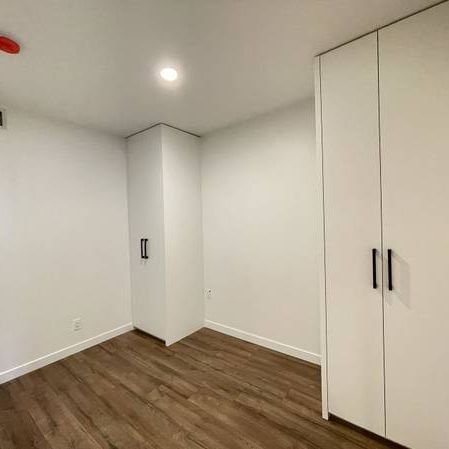 UNIVERSITY DISTRICT - Studio plus one Bath with AC (Surrey) - Photo 3