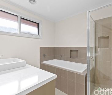 Great Family 3 Bedroom Home in Chelsea Heights cul-de-sac. - Photo 6