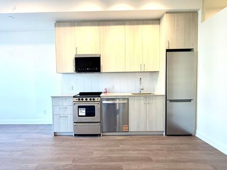 For Lease - 3250 Carding Mill Trail Unit# 520, Oakville, Ontario - Photo 4