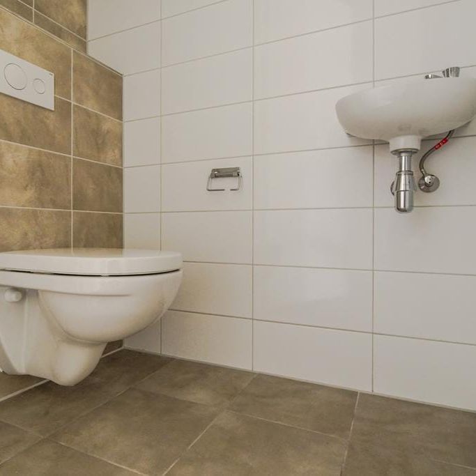 Appartement te huur: Nachtegaalstraat 88 3201 VL Spijkenisse - Photo 1