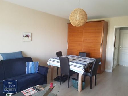 Location Appartement 2 pièces 48m² ST NAZAIRE 44600 - Photo 2