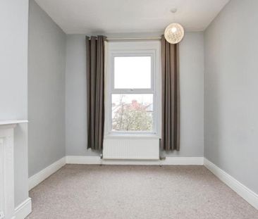 A well-presented and spacious family home on Stoke Lane BS9, and be... - Photo 2