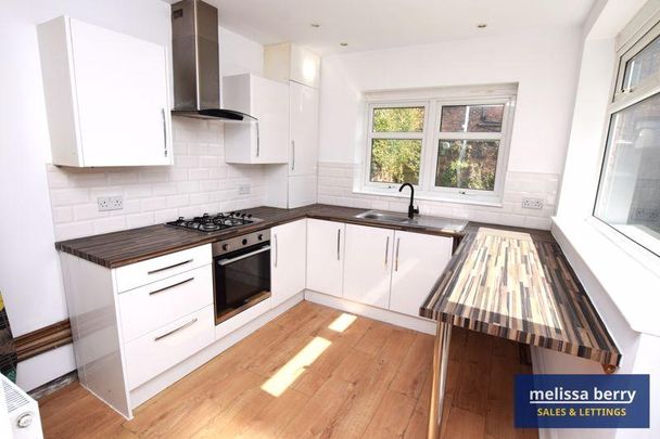 3 bedroom terraced house to rent - Photo 1