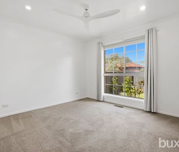 1/5 Dudley Avenue, Hampton East, VIC, 3188 - Photo 3