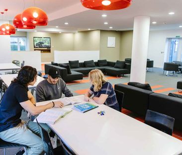 Medium Standard Double Ensuite - Photo 5