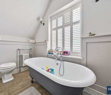 4 bedroom detached house to rent - Photo 5