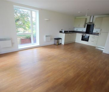 Coronation Court, - Photo 4