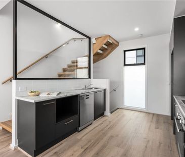 Stylish Terrace Home in the Heart of Tonsley Innovation Precinct - Photo 4