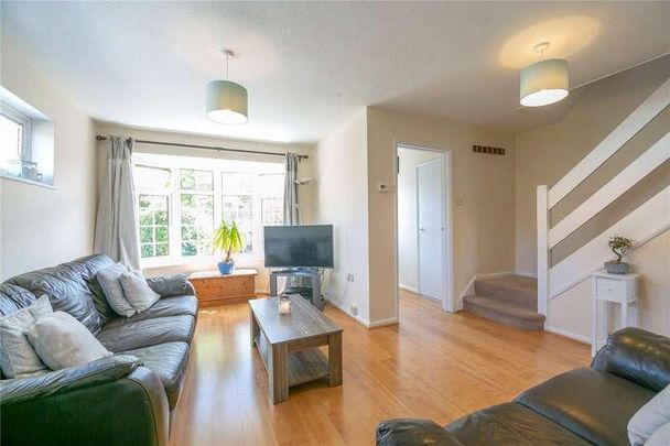 Sandalwood, Guildford, Surrey, GU2 - Photo 1