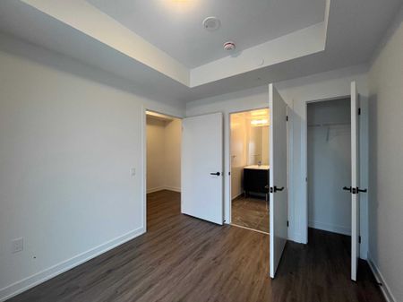 ONE CROSSTOWN: Eglinton Ave E & Don Mills Rd (1 Quarrington Ln) AD#102003 - Photo 5