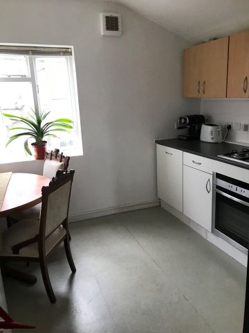 1 Bed Flat, Shorrolds Road, SW6 - Photo 4