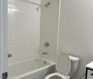 For Lease - 185 Deerfield Road Unit# 606, Newmarket, Ontario - Photo 5