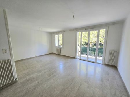Location Appartement 3 pièces 65m² AIX EN PROVENCE 90ème - Photo 2