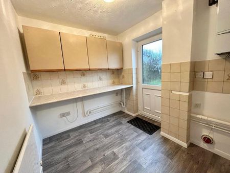 4 bedroom detached house to rent - Photo 5