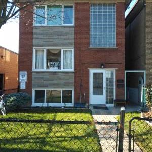 Beautiful, bright and clean two bedroom apartment - Photo 1