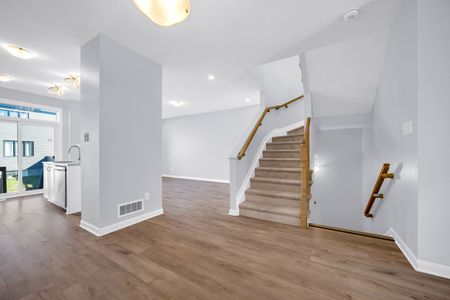 For Lease - 587 Lilith Street, Barrhaven, Ontario - Photo 4