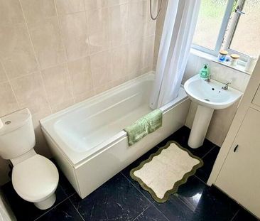 13 Irwin Drive, Lurgan, BT66 7EY - Photo 1