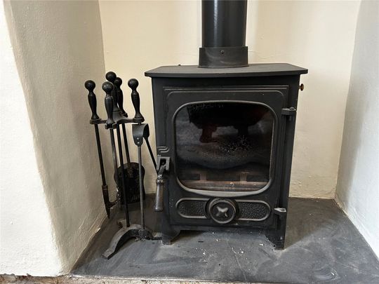 Bowditch Row, South Street, Crewkerne, Somerset, TA18 - Photo 1