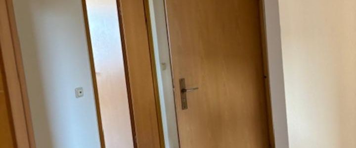 3 Zimmer im Erdgeschoss sofort verfügbar !!! (Nicolaistr. 3) - Photo 1