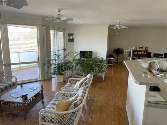 Ettalong Beach - Photo 1