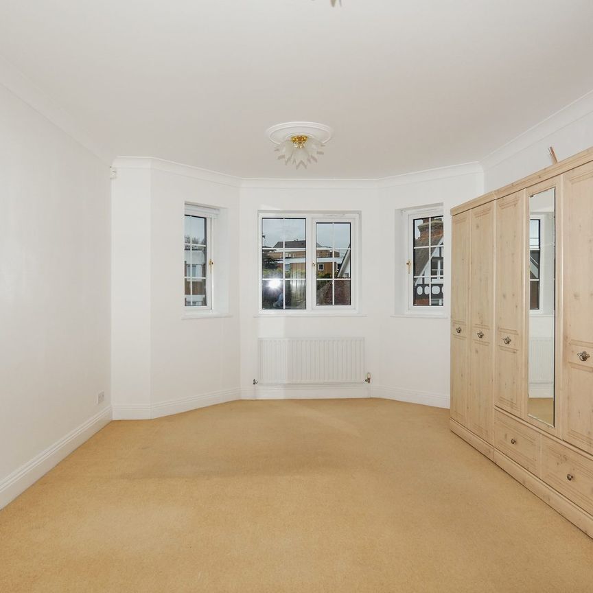 2 bedroom flat to rent Selwyn Road - Photo 1