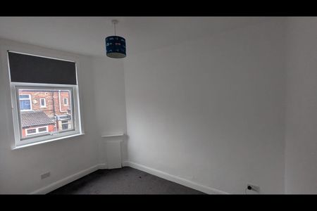 2 Bed Terraced House, Hafton Road, M7 - Photo 3