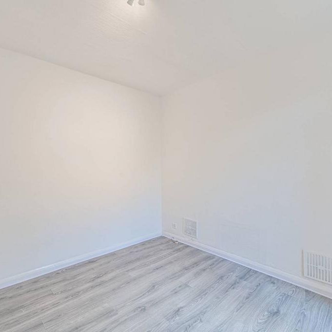 3 bedroom end of terrace house to rent - Photo 1