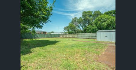 Relaxed Rangeville Living – Space, Style and Sunshine! - Photo 2