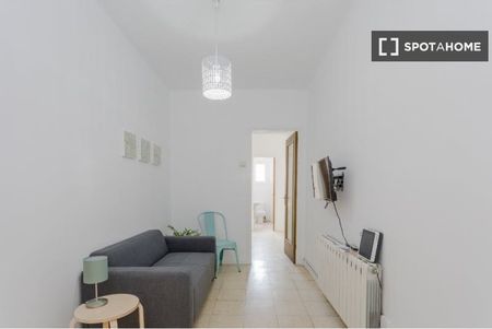 barcelona, Catalonia 08002 - Photo 2