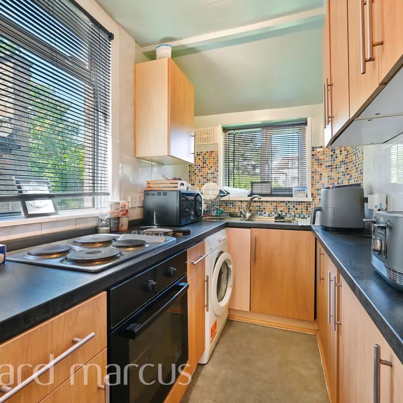 Barrow Road - Photo 1