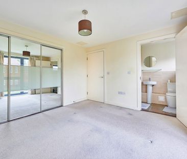 Available unfurnished from 21/11/2025 - Photo 5