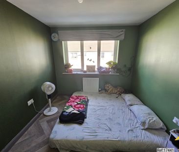 3 bed Semi-detached in Pear Tree Leaze Patchway, Bristol, BS34 5SY - Photo 6