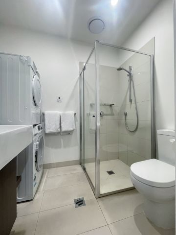 Fully furnished one bedroom apartments in Box Hill - Photo 5