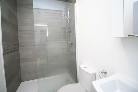 Devonport Road, Plymouth - Photo 5