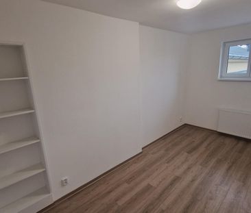 Pronájem bytu 4+kk 60 m² - Fotografie 3