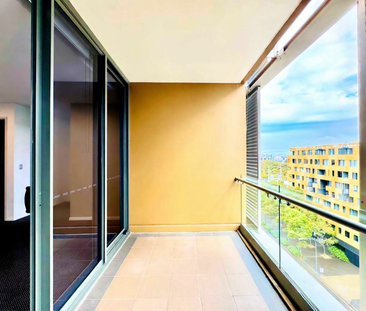 Coming Soon - Contemporary One Bedroom Apartment with Study Nook + ... - Photo 6