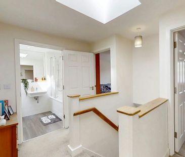 Flat to rent on - Photo 3