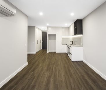 Two bedroom two bath home in Blackburn - Photo 4