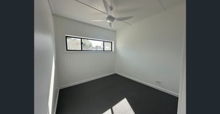 Freshly Renovated 5 Bedroom Home in Prime East Maitland Location - Photo 3
