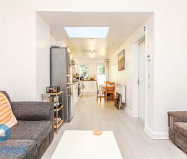 4 bed Semi-Detached House for Rent - Photo 1