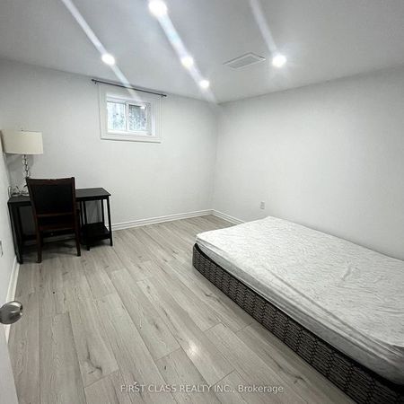 For Lease - 377 Taylor Mills Drive, Richmond Hill, Ontario - Photo 4